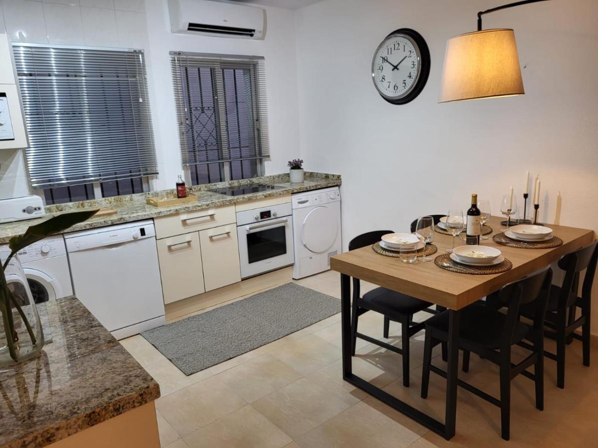 Cozy Apartment Next To Hard Rock Hotel Marbella Eksteriør billede